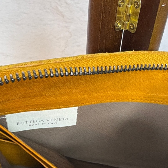 Project Piece - Bottega Veneta Authentic Intrecciato Tan Woven Leather Wallet - Picture 2 of 11